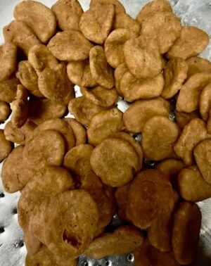 Pile of crispy, round fried snacks.